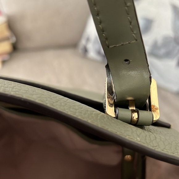 Michael Kors purse. Good condition. - Picture 4 of 9